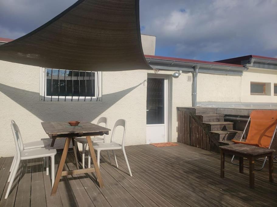 Studio Buena Vista Avec Terrasse Sur Jardin Bron Εξωτερικό φωτογραφία